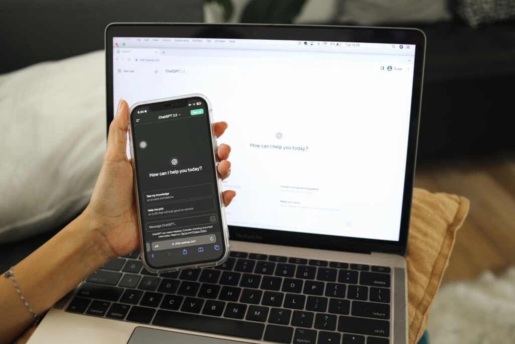 ChatGPT利用時の情報漏洩リスクとは？有効な対策を解説
