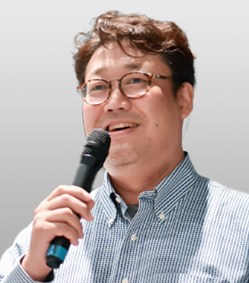 【モデレーター】
    株式会社アスタリスク・リサーチ OWASP Japan代表 岡田 良太郎 氏